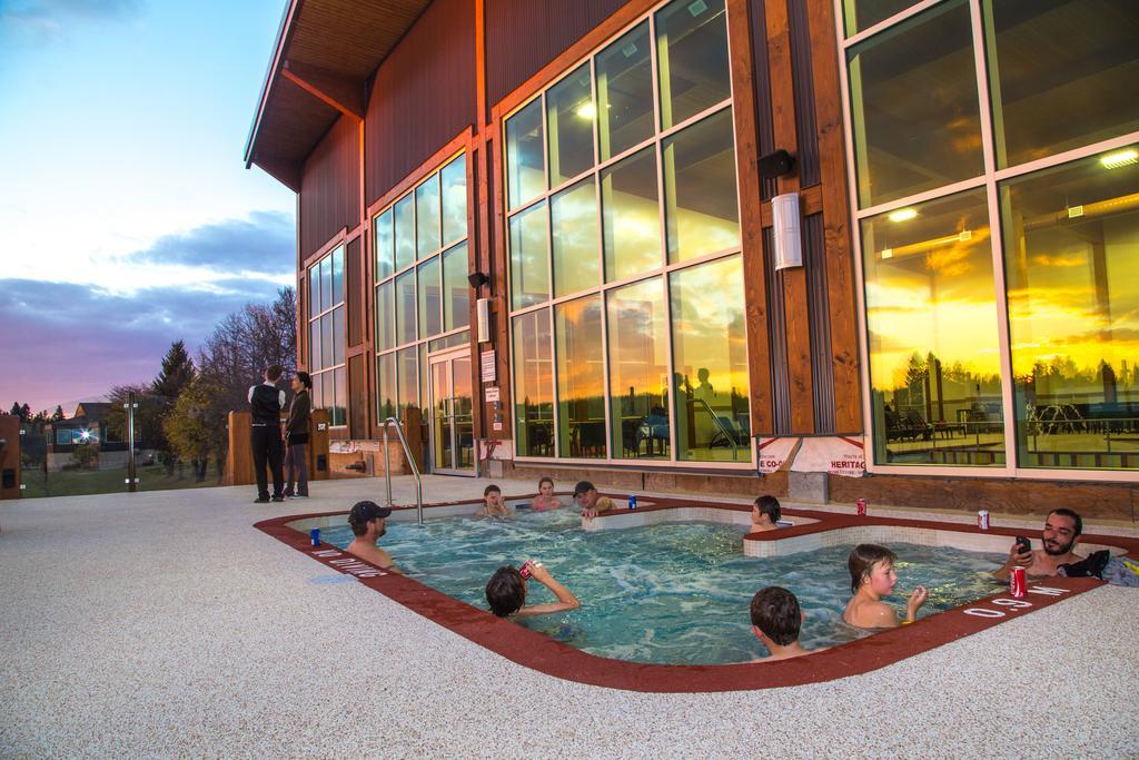 Elkhorn Resort, Spa, And Conference Centre Wasagaming Exteriér fotografie