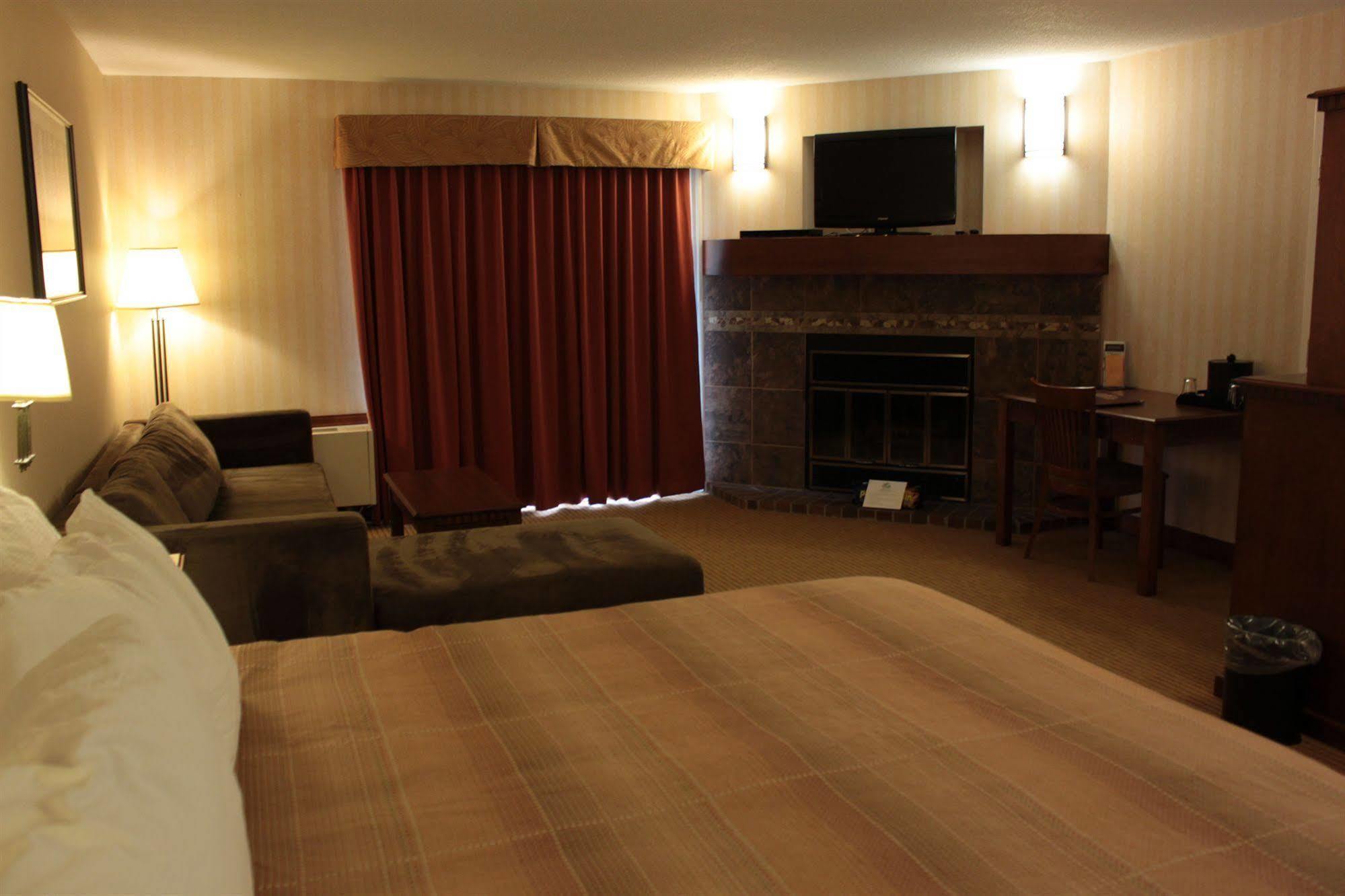 Elkhorn Resort, Spa, And Conference Centre Wasagaming Exteriér fotografie