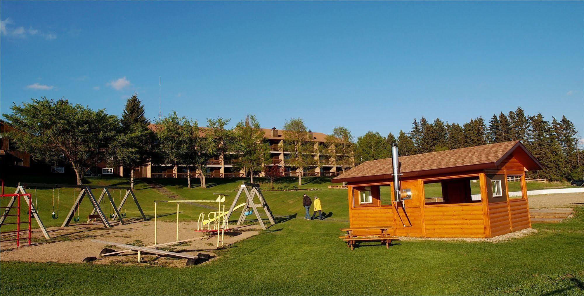 Elkhorn Resort, Spa, And Conference Centre Wasagaming Exteriér fotografie
